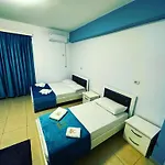 Amaro Πανσιόν 3*